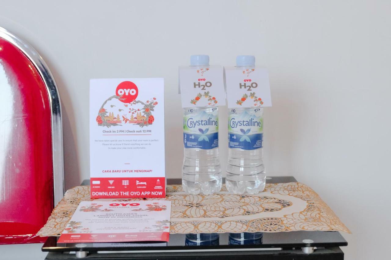 Super Oyo 995 Alice'S Homestay Syariah Jembel Екстериор снимка
